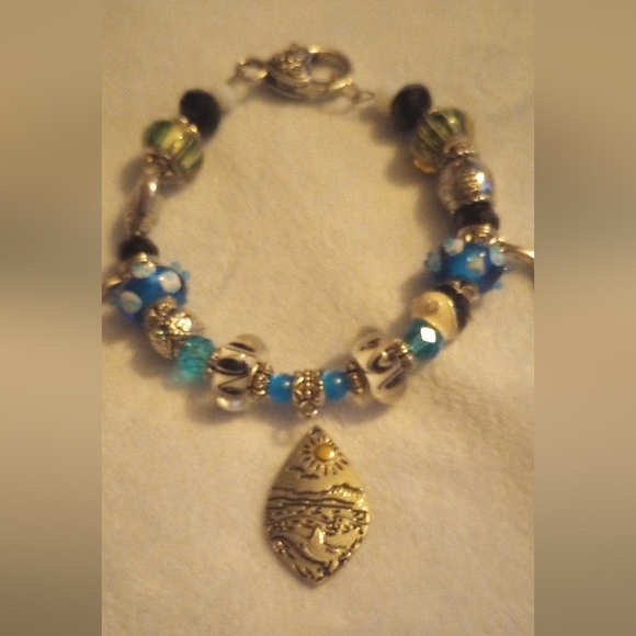 Orca Killer Whale Southern Resident Orca Beaded Charm Bracelet Earrings Unique - Picture 9 of 10